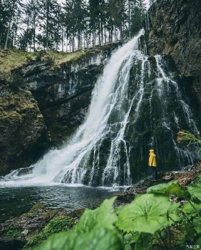 响沙湾景区介绍，探寻沙漠宝藏，响沙湾带你穿越华丽沙海！